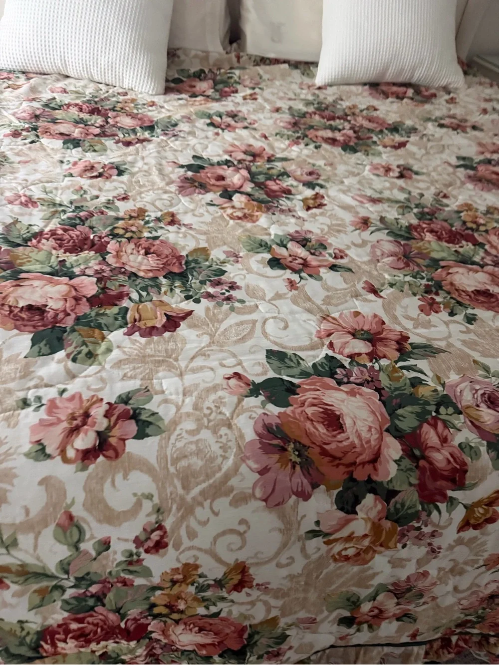 Floral Quilted Bedspread Garden Pink Red Cream Cal King Country Farmhouse